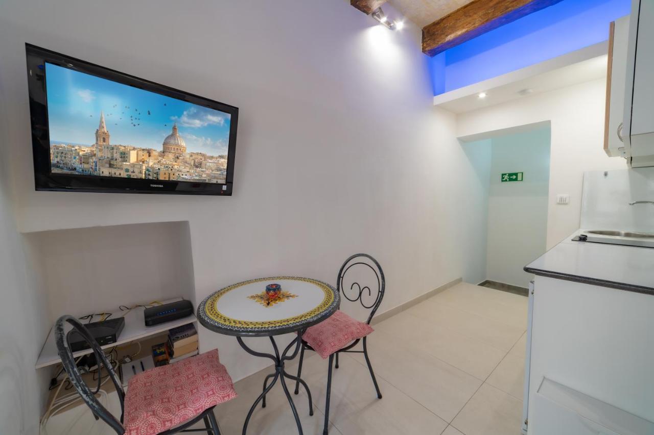 Jbo - In The Heart Of Valletta Appartement Buitenkant foto